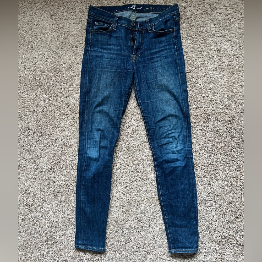 Gently used 7 For all Mankind “the skinny” jeans 27
